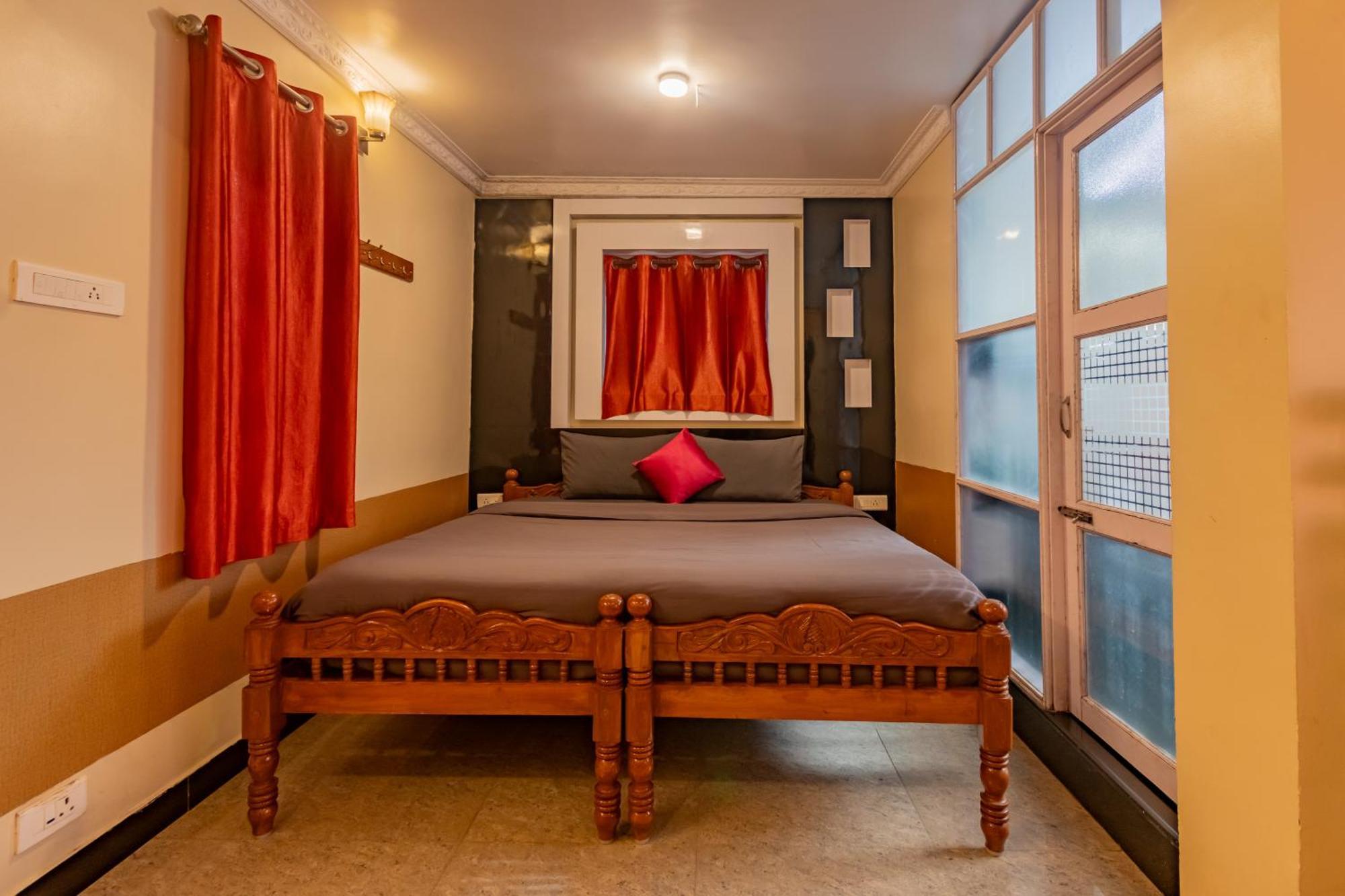 Ganga'S Sri Balaji Cottage Ооти Екстериор снимка