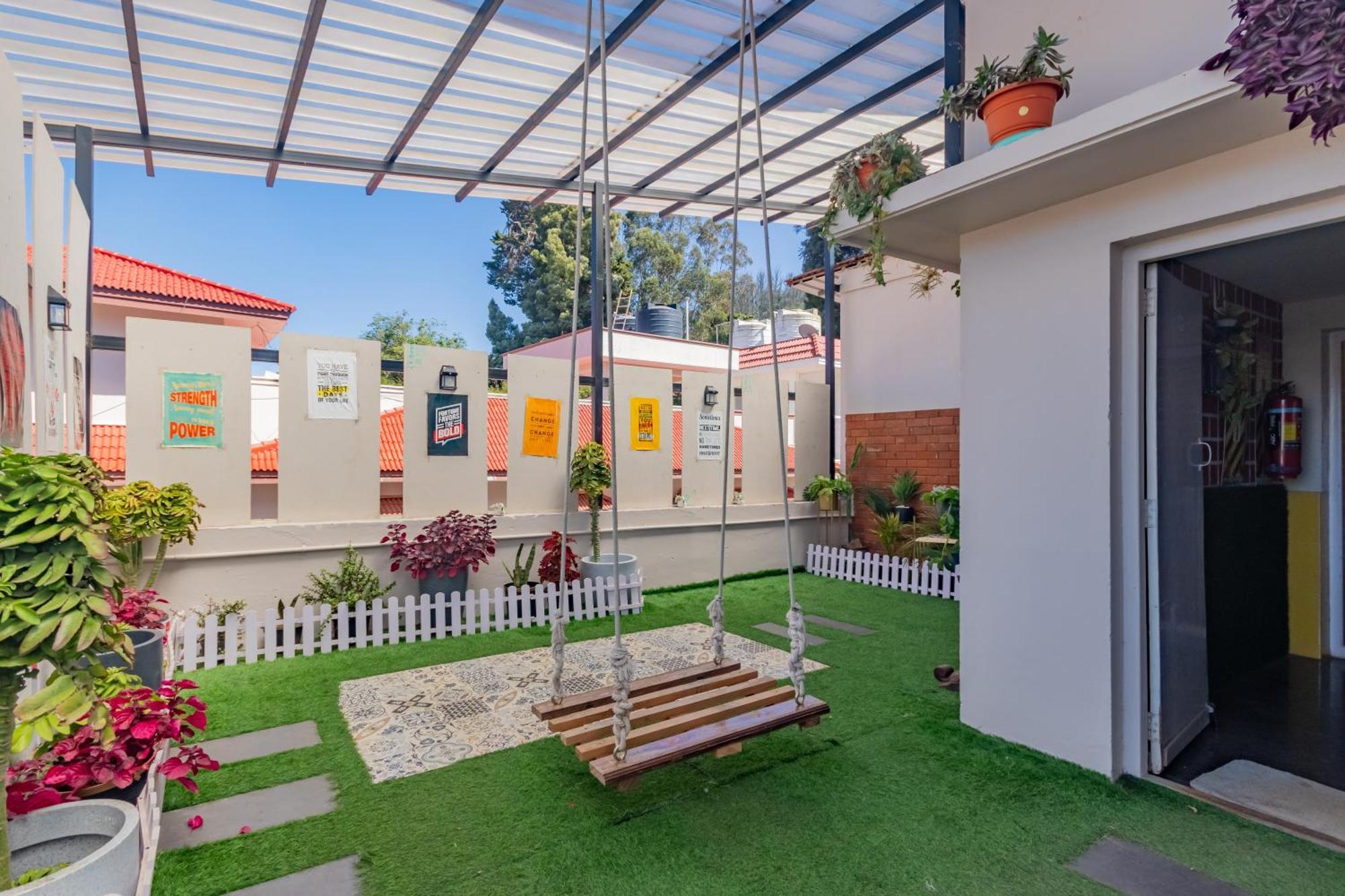 Ganga'S Sri Balaji Cottage Ооти Екстериор снимка